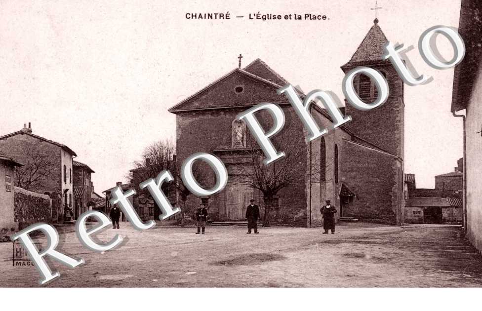 L'eglise et la place