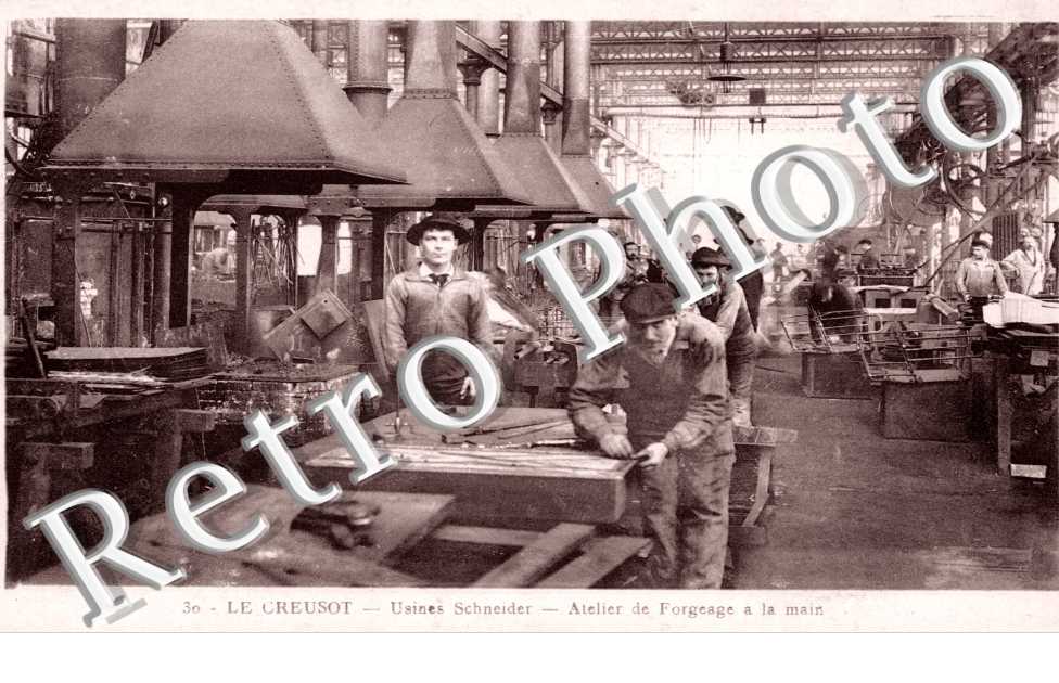 Usines schneider - Atelier de Forgeage a la main