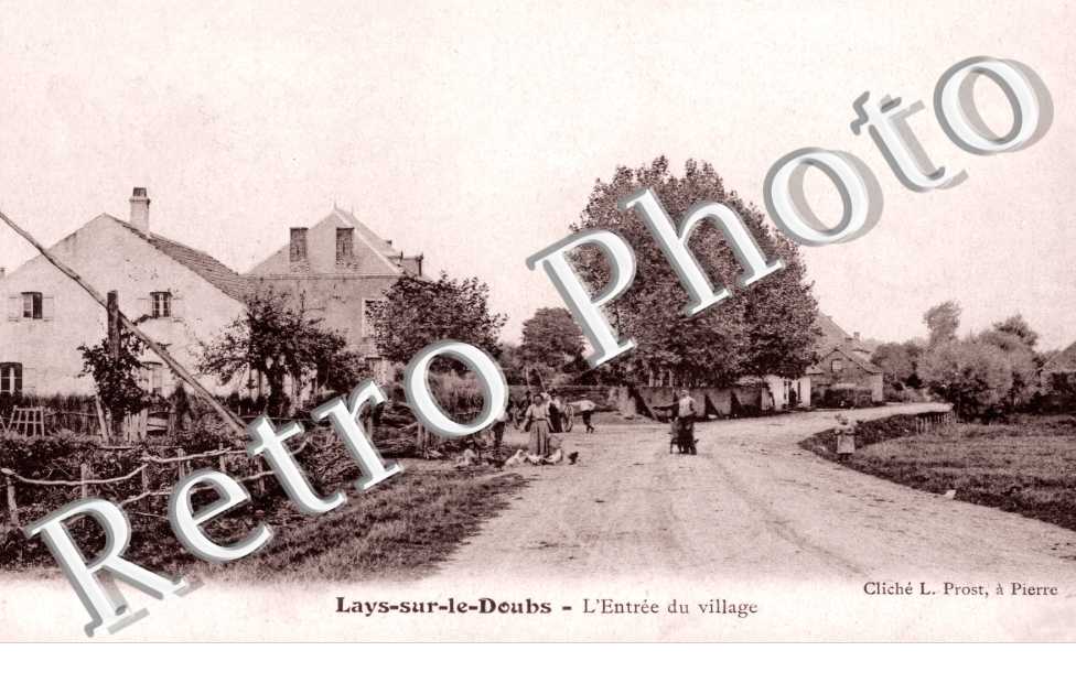 l'entree du village