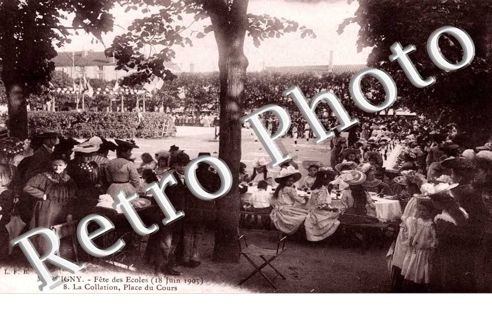 Fete des Ecoles 18 juin 1905, la Collation Place du Cours