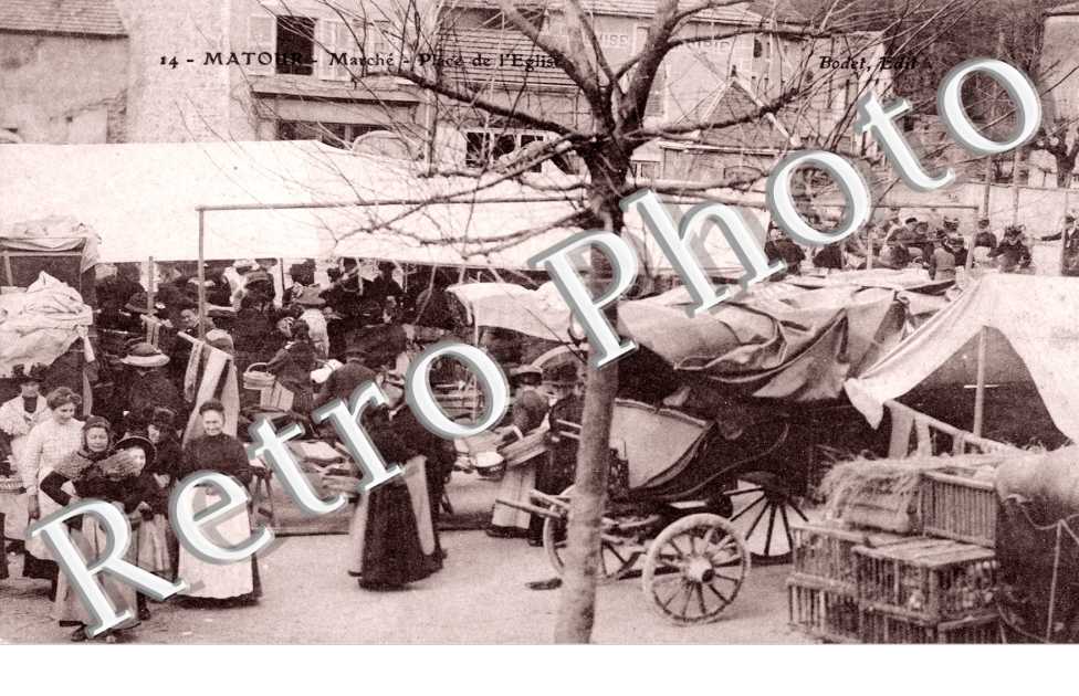 Marché. Place de l'église