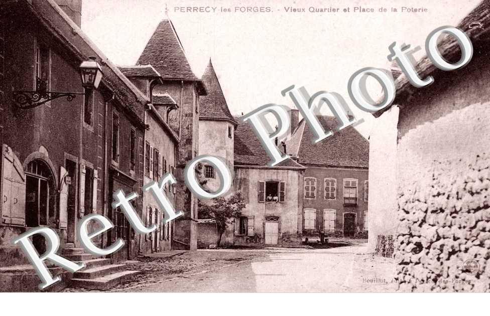 Vieux Quartier et Place de la Poterie