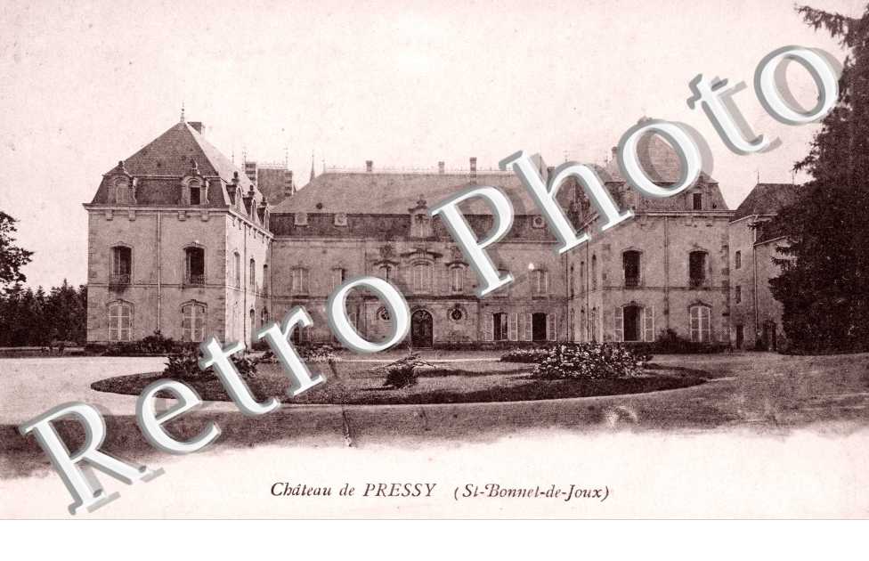 chateau  (Saint Bonnet de Joux)