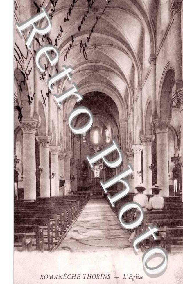Interieur de l'eglise