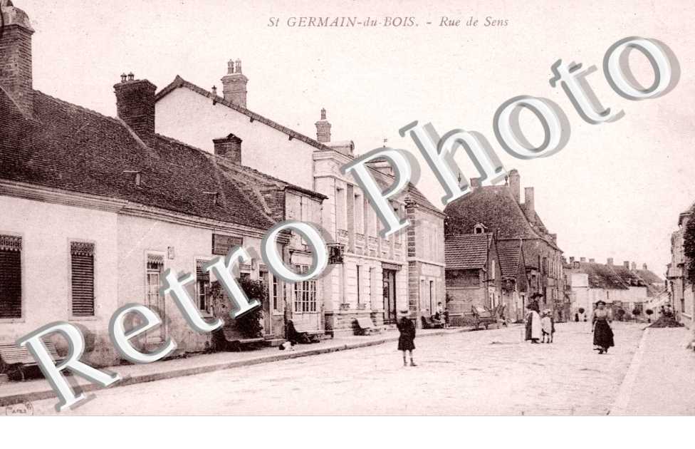 Rue de Sens