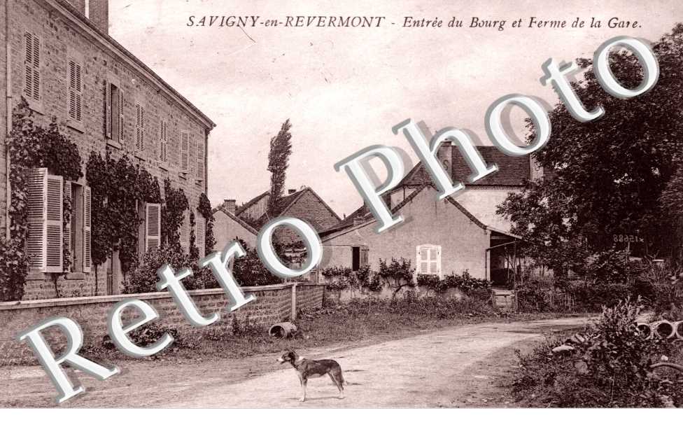 l'Entree du Bourg et la Ferme de la Gare