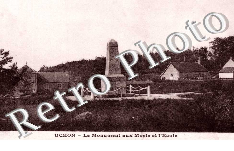 Le Monument aux Morts et l'Ecole