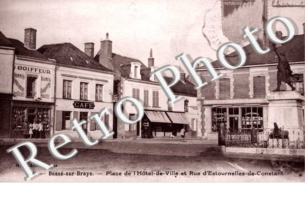Place de l'Hotel de Ville et Rue d'Estournelles de Constant