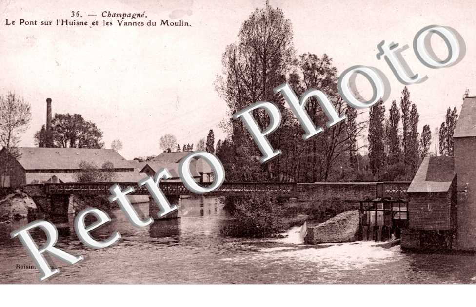 Le Pont sur l'Huisne et les Vannes du Moulin