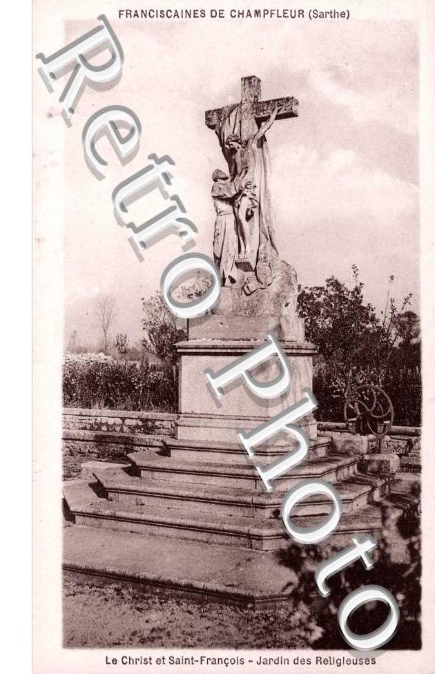 le Christ de Saint Francois, jardin des religieuses