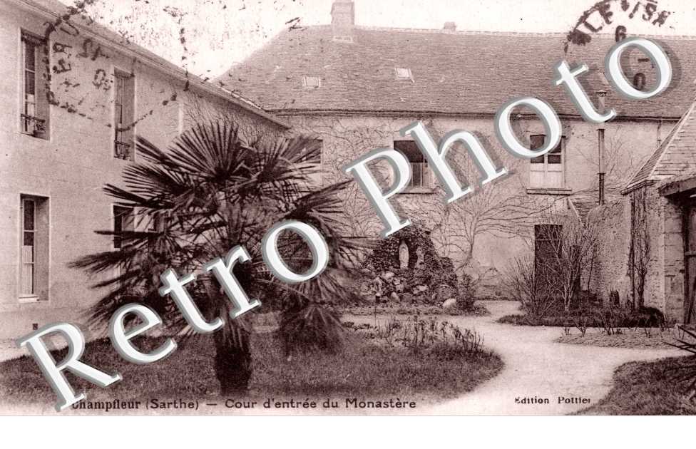 cour d'entree du monastere