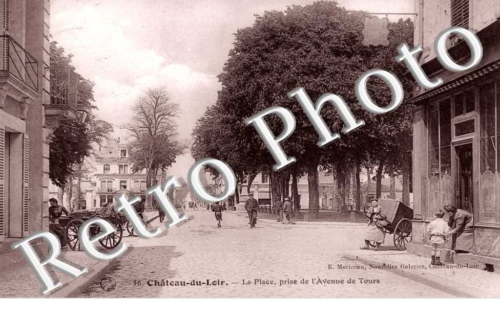 la place prise de l'avenue de tours