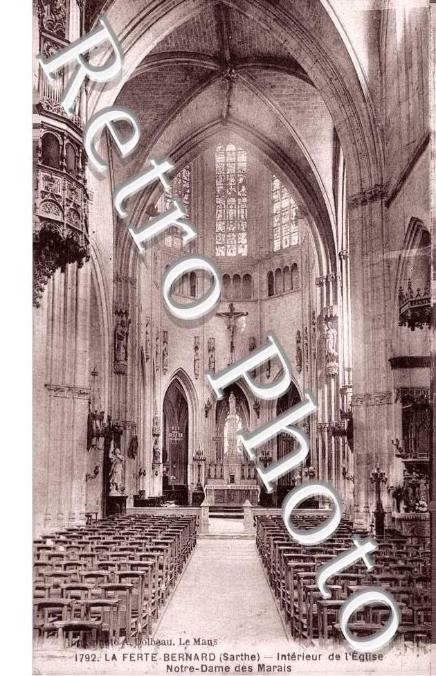 Interieur de l'eglise