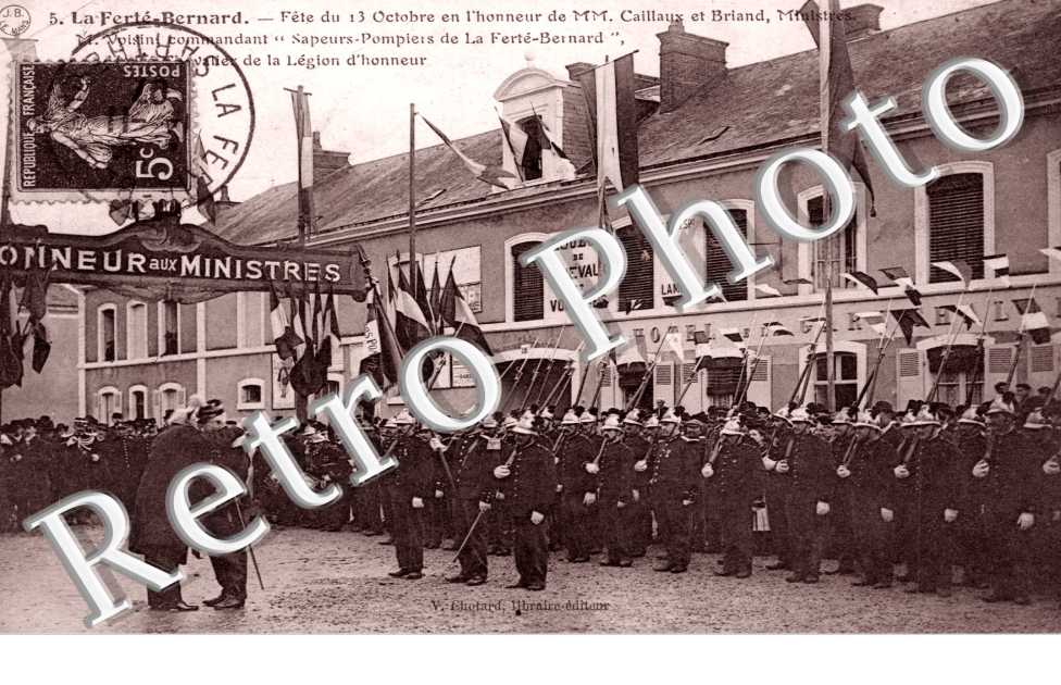 Fete du 13 Octobre en l'honneur de MM. Caillaux et Briand, Ministres