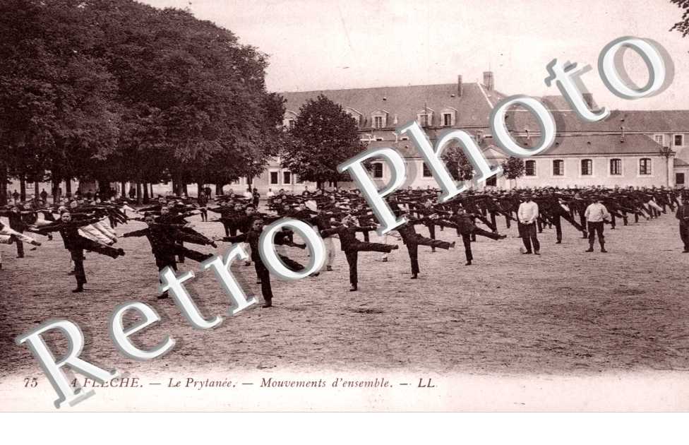 le Prytanee, Mouvements d'ensemble