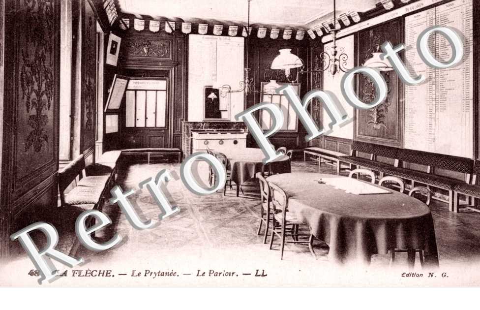 le Prytanee, le Parloir