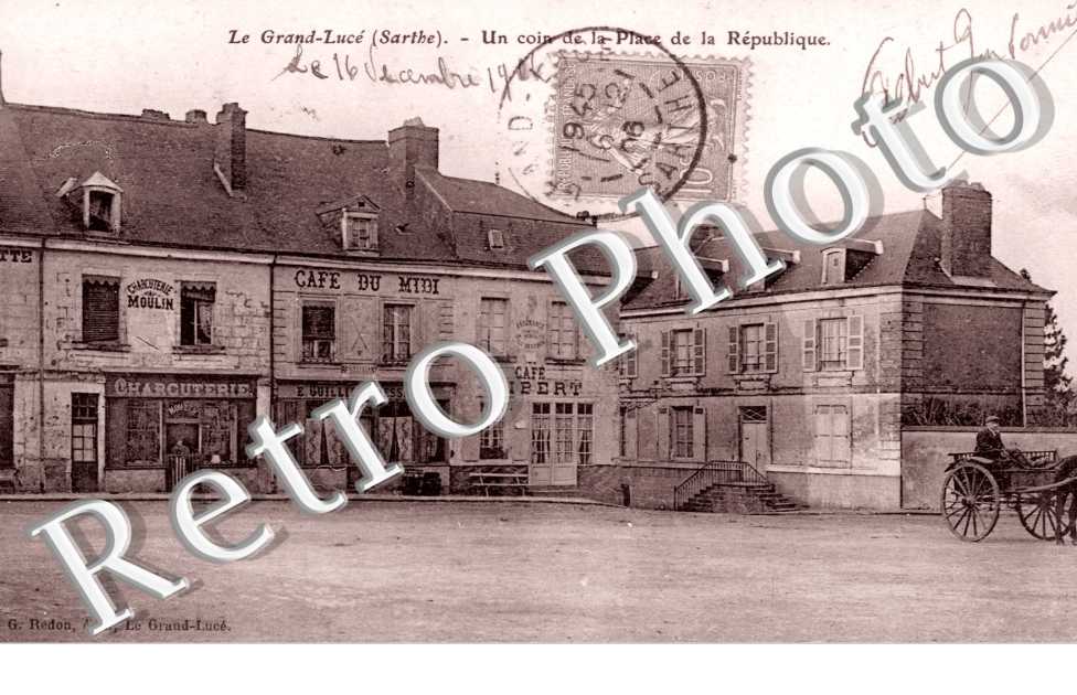 Un Coin de la Place de la Republique