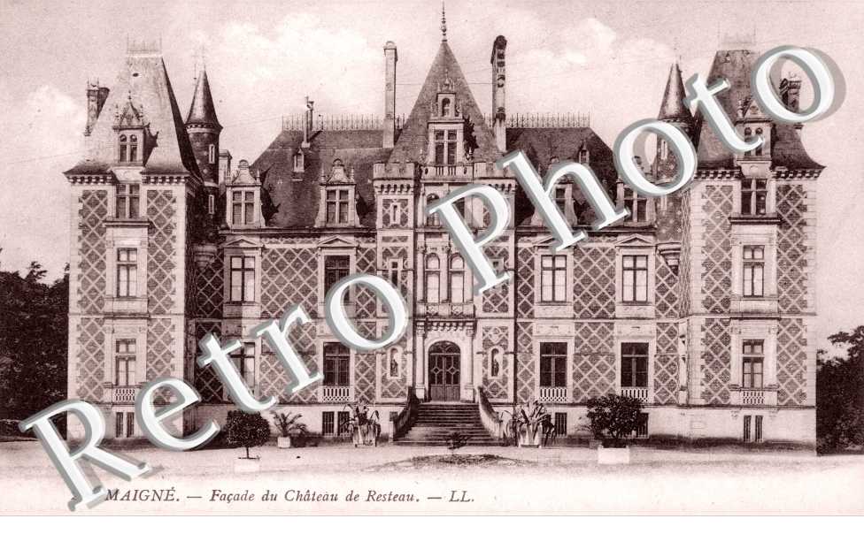 Façade du Chateau de Resteau