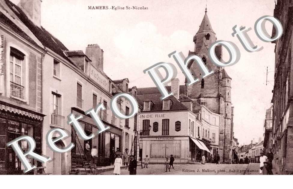 Rue Ledru-Rollin et l'eglise Saint Nicolas