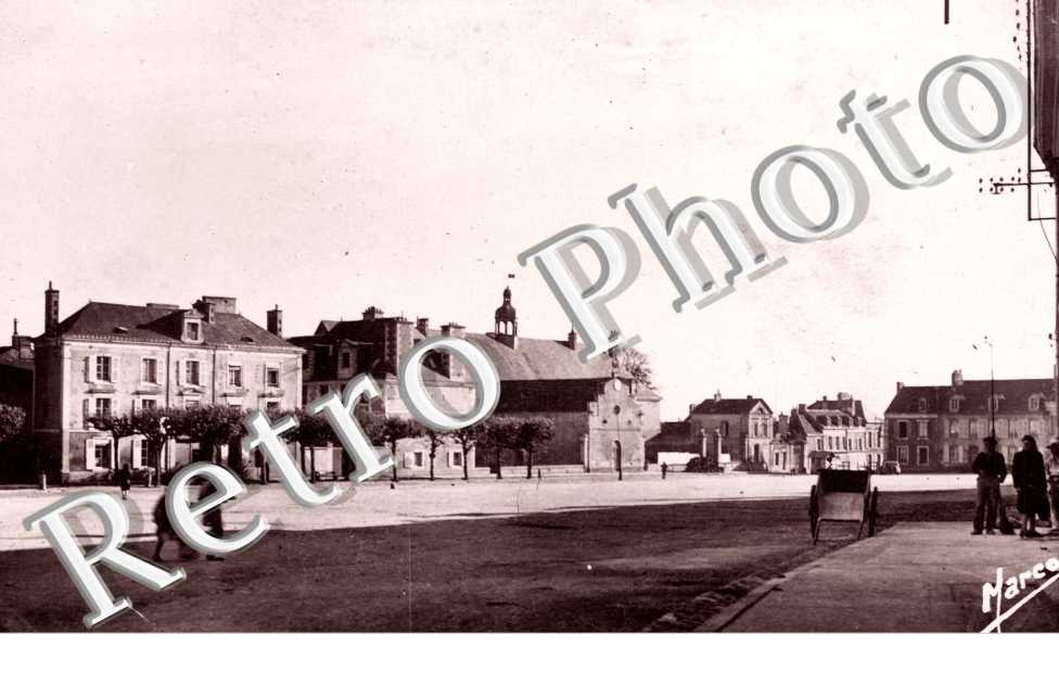 Place de la Republique et Mairie