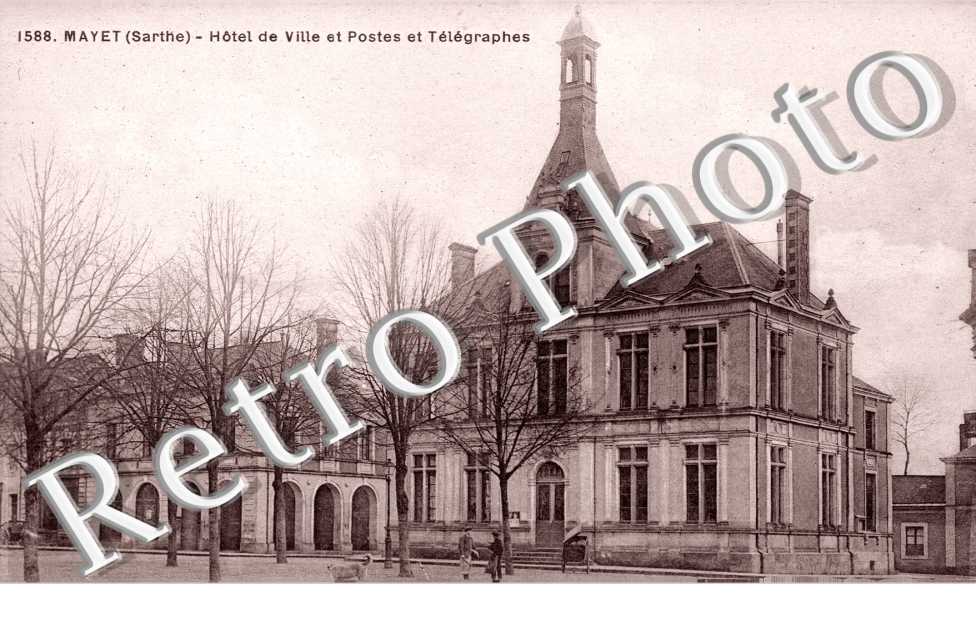 Hotel de Ville  et Postes et telegraphes