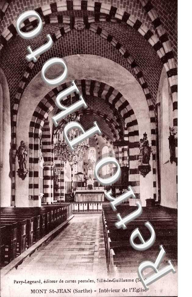 Interieur de l'eglise
