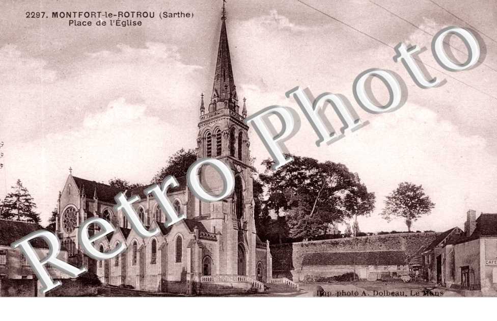 Montfort le Rotrou, Place de l'Eglise