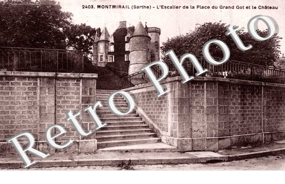 L'escalier de la place du Grand Got et le chateau