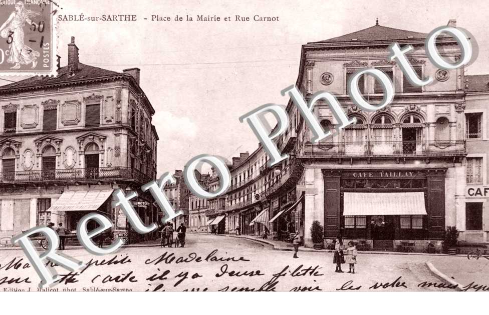 Place de la mairie et rue Carnot