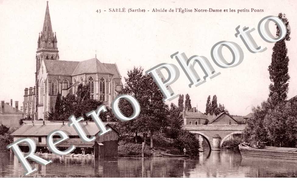 Abside de l'Eglise Notre Dame et les Petits Ponts