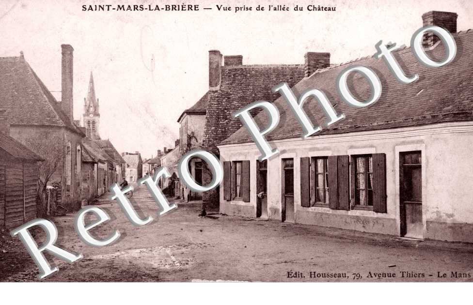 Vue prise de l'Allee du Chateau