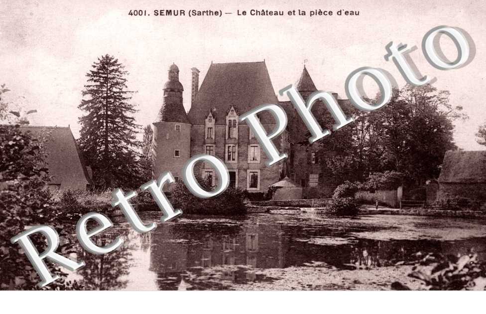 le château et la pièce d'eau