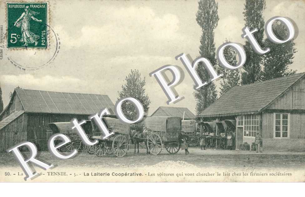 la Laiterie Cooperative, les Voitures qui vont chercher le lait chez les fermiers