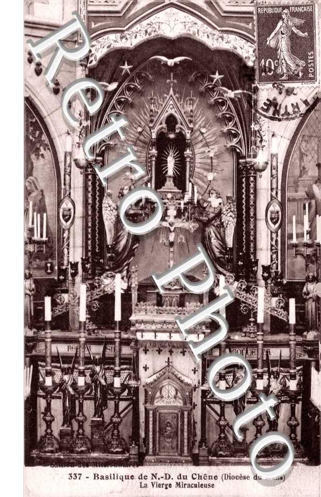 Interieur de l'eglise