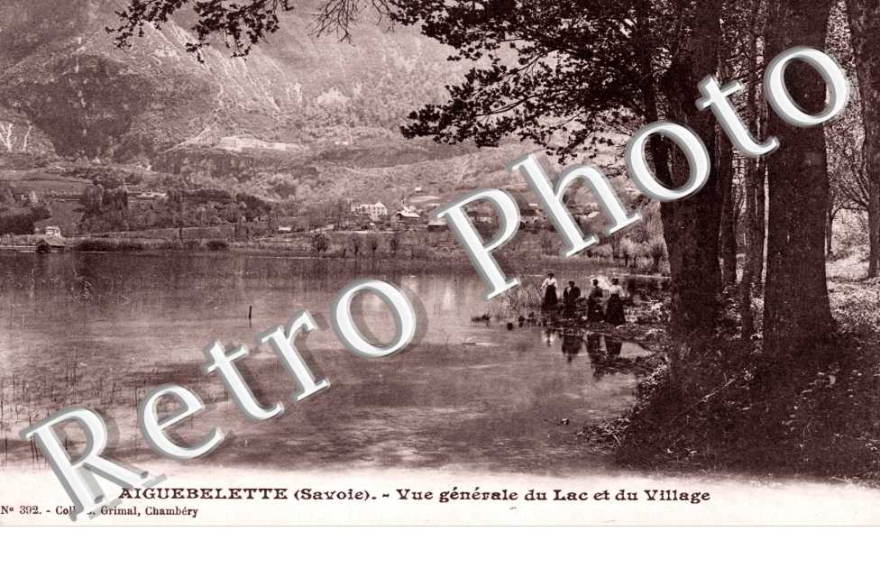 Vue generale du Lac et du Village