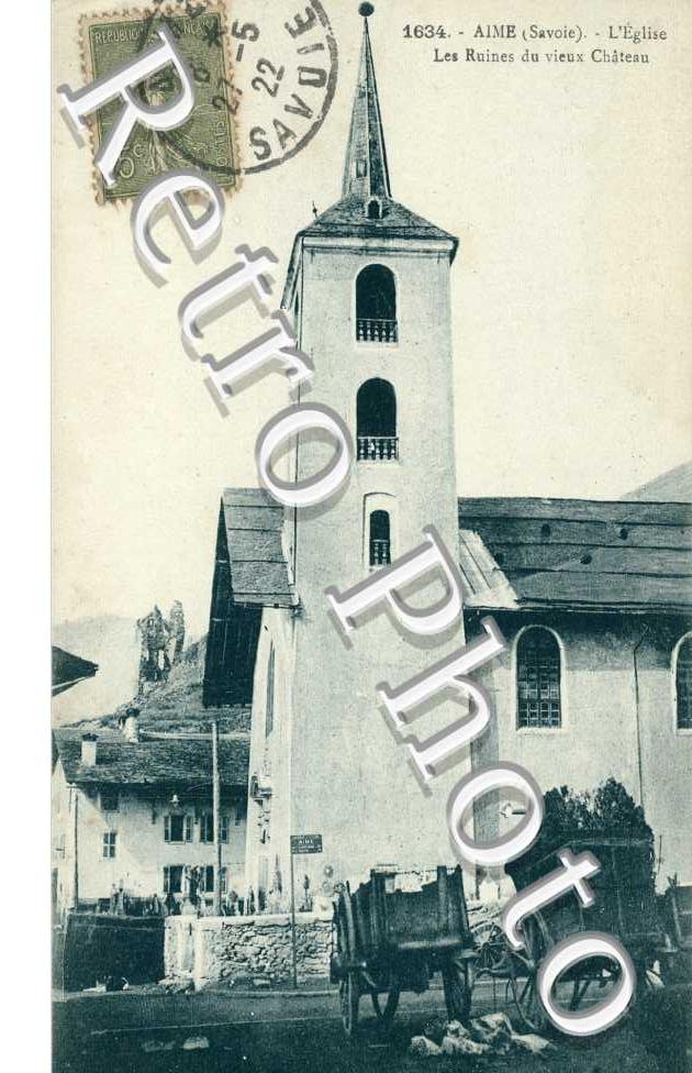 L'Eglise et les Ruines du Vieux Chateau