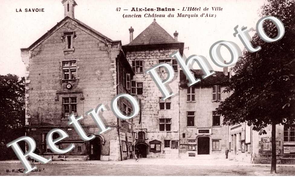 L'Hotel de Ville