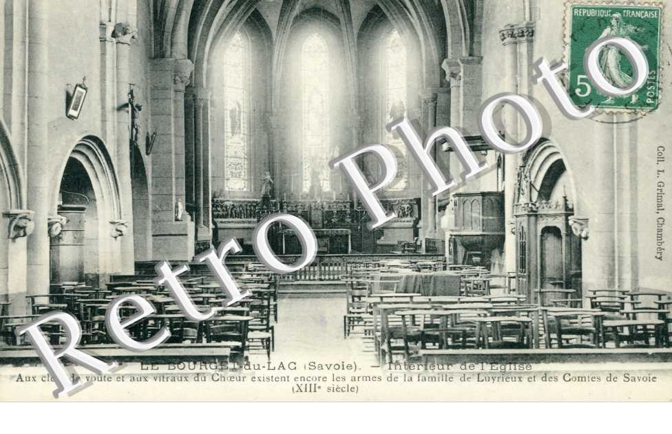 Interieur de l'eglise