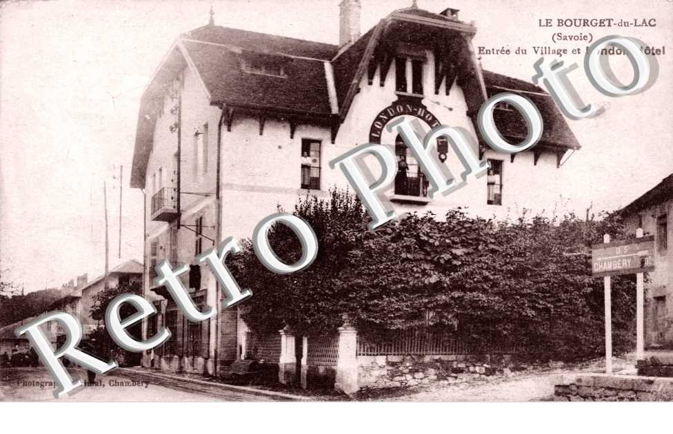 Entree du village et London Hotel