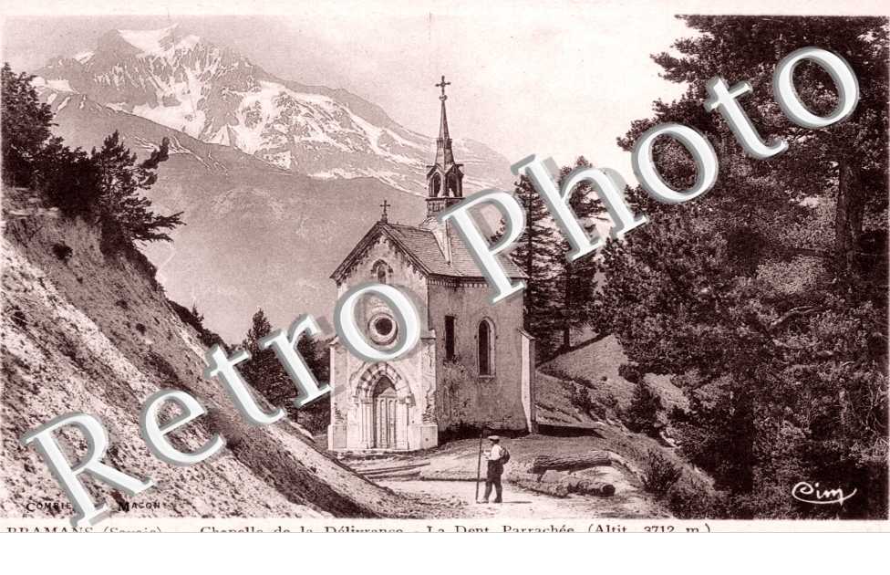 Chapelle de la Delivrance et la Dent Parrachee