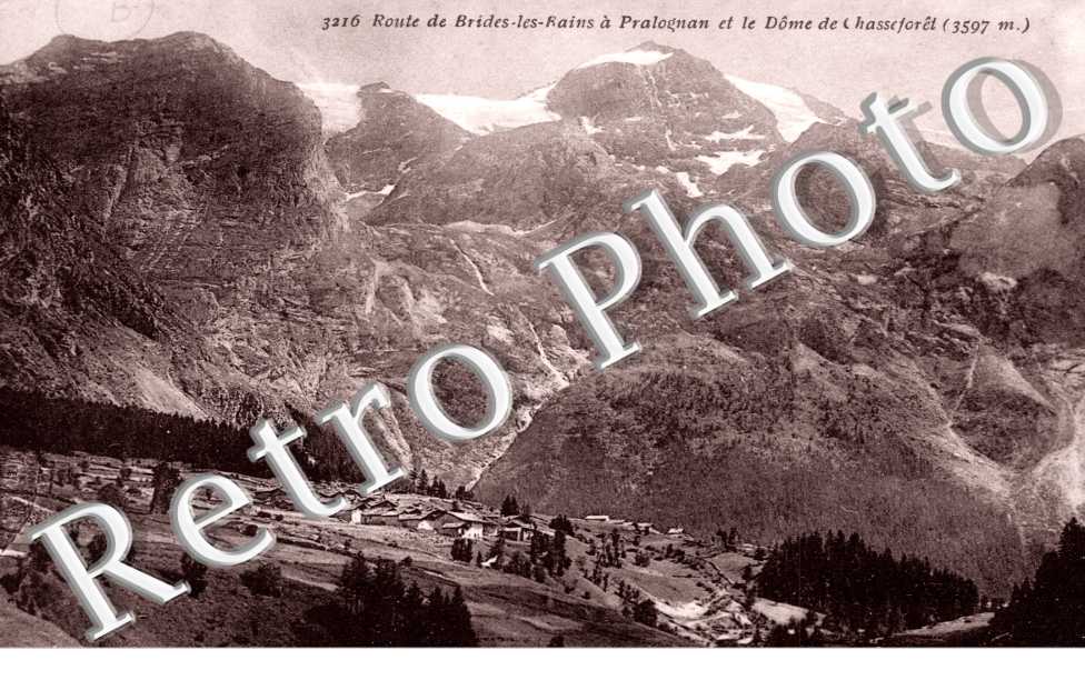Route de Brides a Pralognan et le Dome de Chasseforet