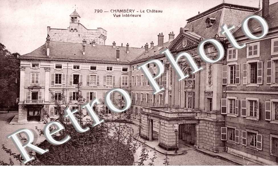 Le Chateau, Vue interieure