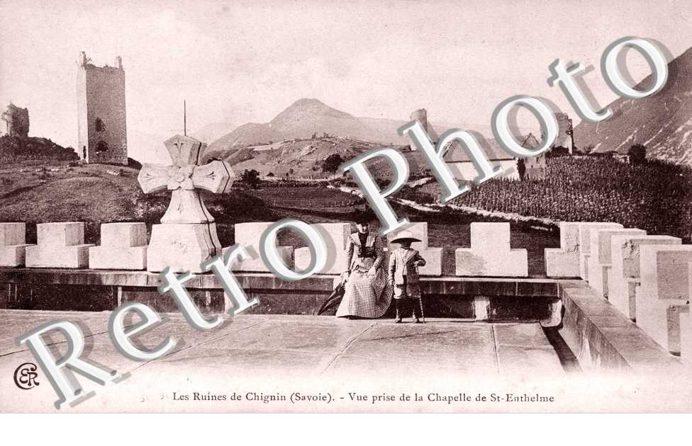Vue prise de la chapelle de Saint-Anthelme