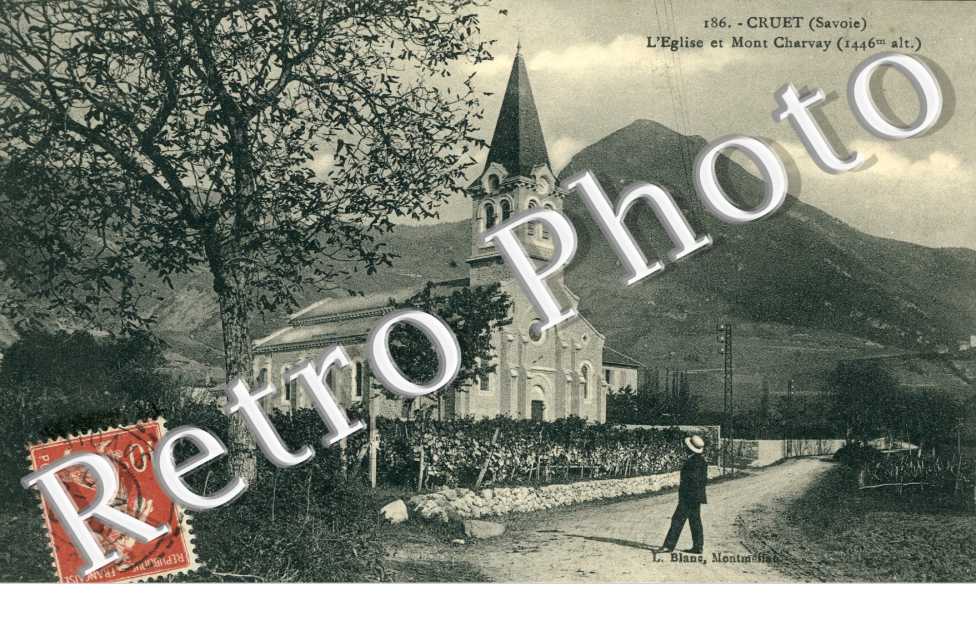 L'Eglise et Mont Charvay