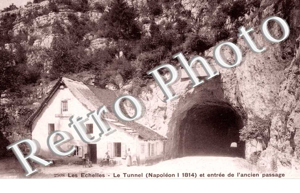 le tunnel et entree de l'ancien passage