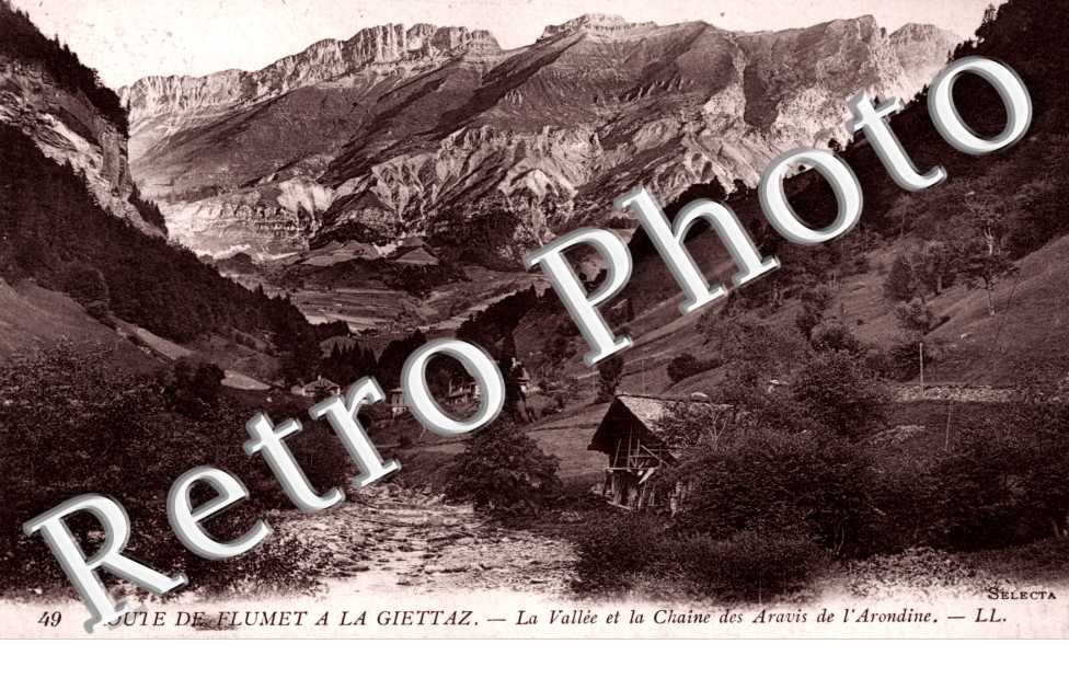 La Vallee et la Chaine des Aravis de l'Arondine