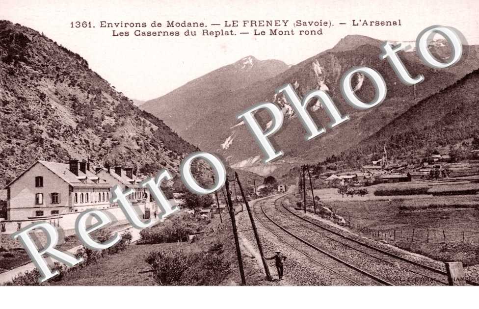 L'Arsenal - les casernes du Replat - Le Mont Rond