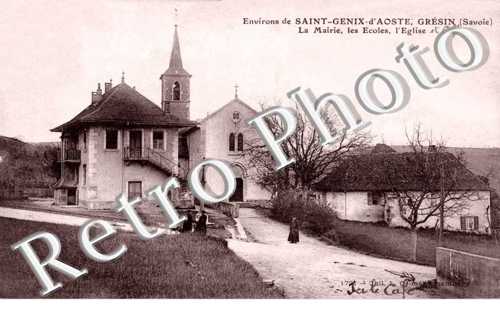 La Mairie, les Ecoles, l'Eglise