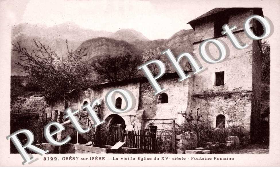 La vieille eglise - fontaine romaine
