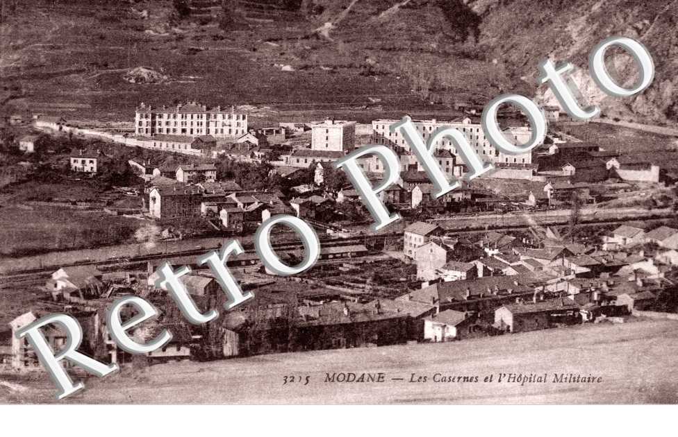 Les Casernes et l'Hopital Militaire
